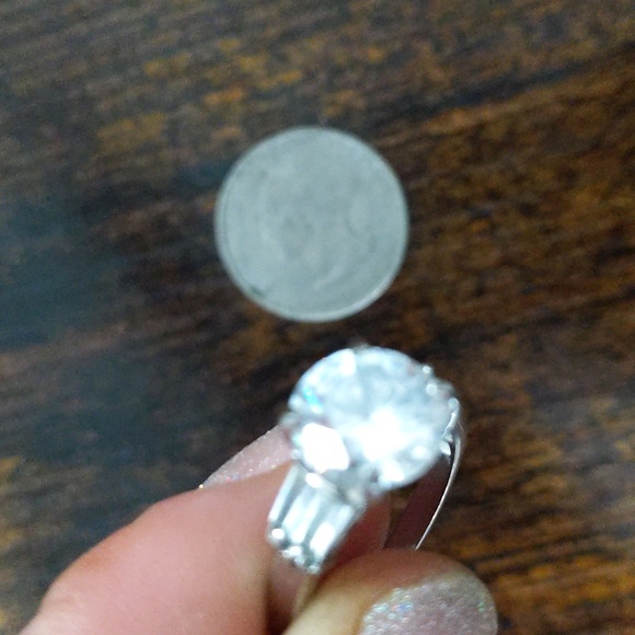 Silver ring - Picture 7 of 8